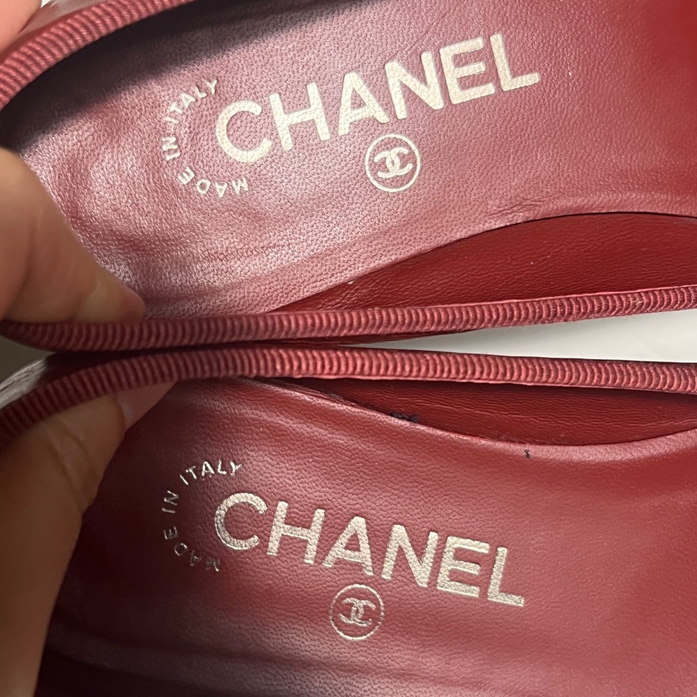 CHANEL Women's Elegant Red Flats - Picture 8 of 10